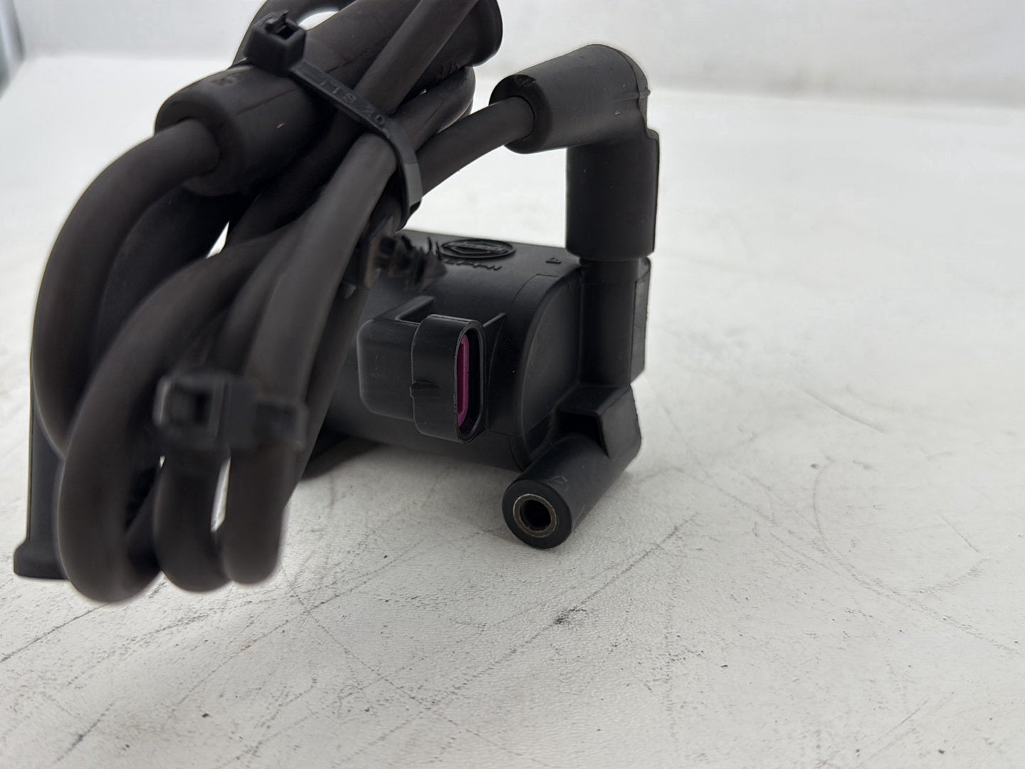 2011 Harley Electra Glide Ultra FLHTK OEM Ignition Coil Spark Igniter