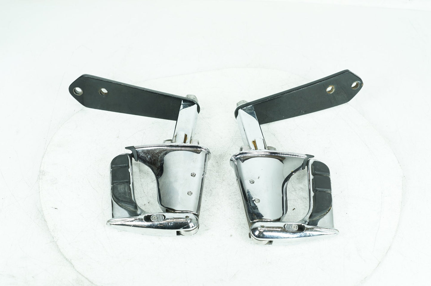 1999 - 2006 Harley-Davidson Dyna Super Glide Left & Right Driver Step Foot Rest Pegs  	49354-01