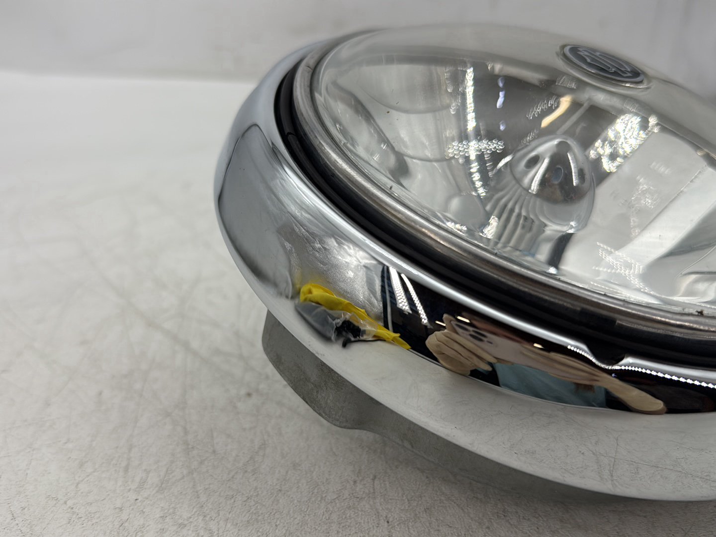 2005 Harley Electra Glide Touring Ultra FLHTCUI OEM Headlight Headlamp Head Light Halogen