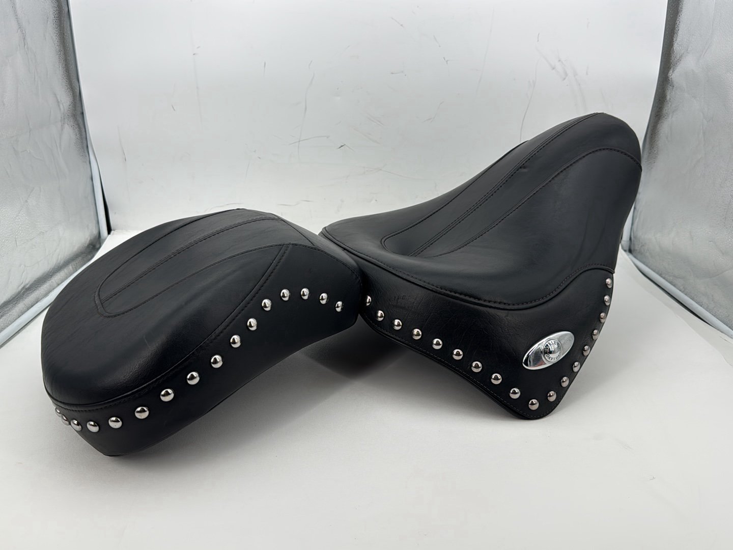 2007 Harley Softail Heritage Classic FLSTC OEM Passenger Rider Driver Seat Saddle