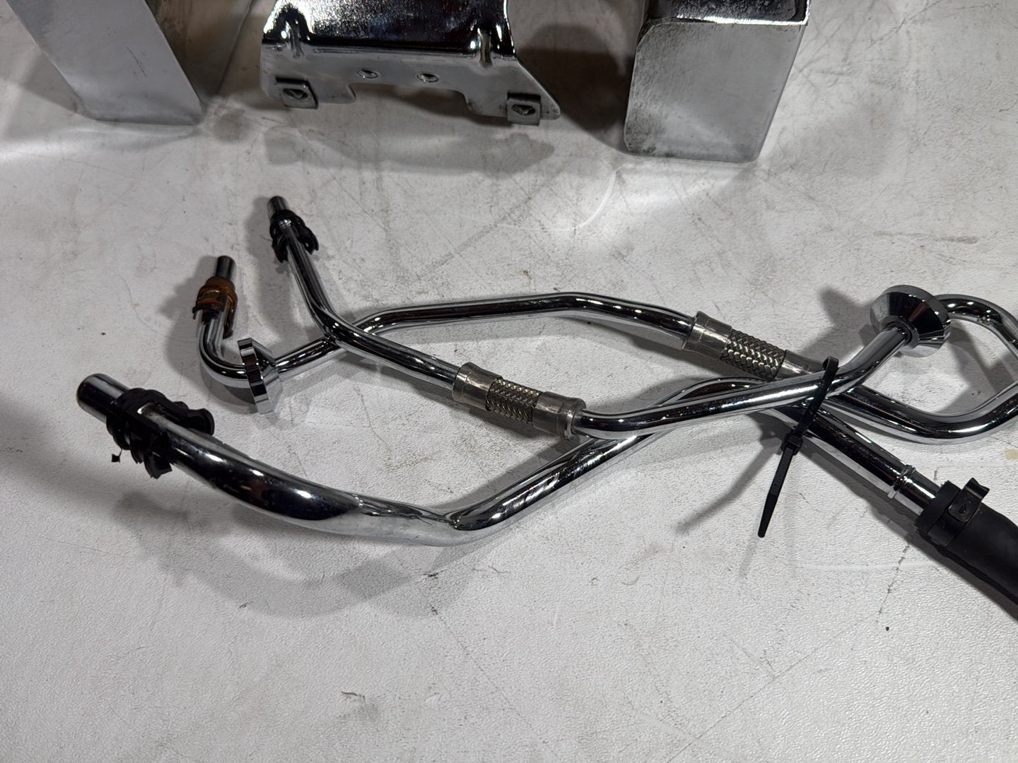 2011 Harley Heritage Softail Classic FLSTC OEM Oil Tank Reservoir Bottle Canister & Dipstick