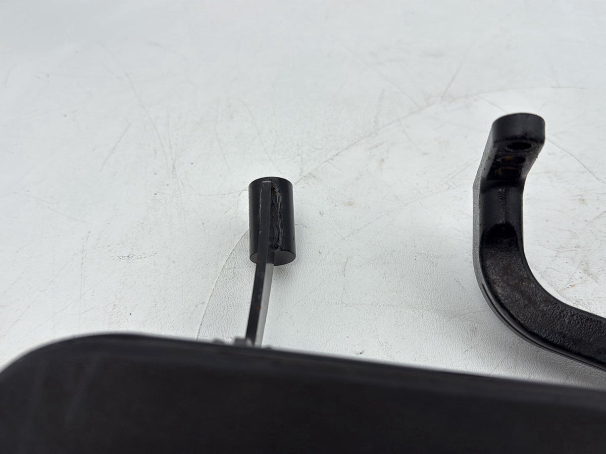 1999 - 2006 Harley-Davidson Touring Road King Police Left Right Driver Floorboard Foot Rest 47365-83C
