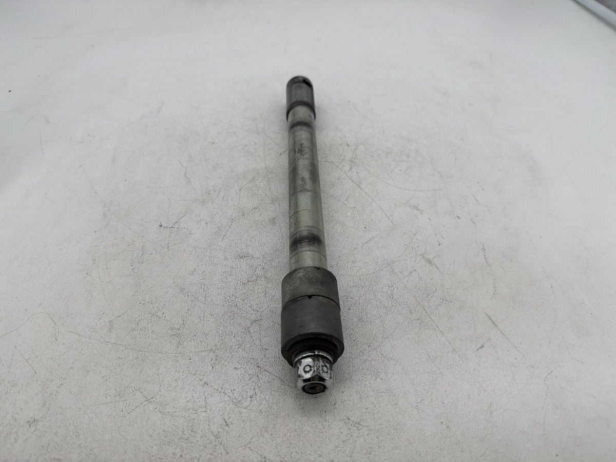 2002 Harley Electra Glide Touring FLHT OEM Front Wheel Axle Bolt Shaft