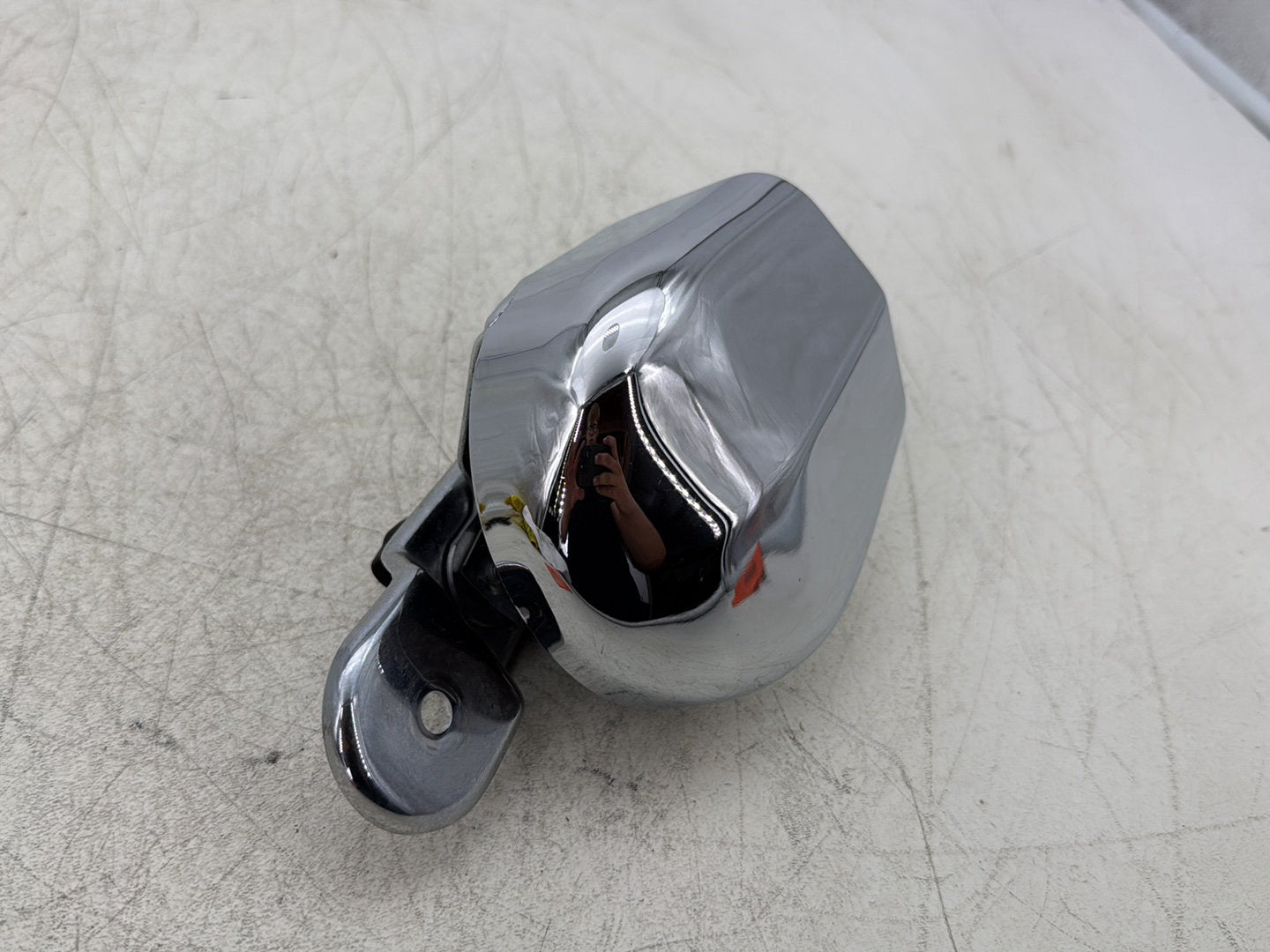 2007 Harley Touring FLHTC Electra Glide Classic OEM Horn Signal Klaxon Chrome Cover