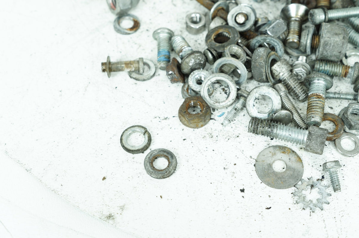 2009 Harley-Davidson Dyna FXDC - Hardware Bolts Nuts & Brackets