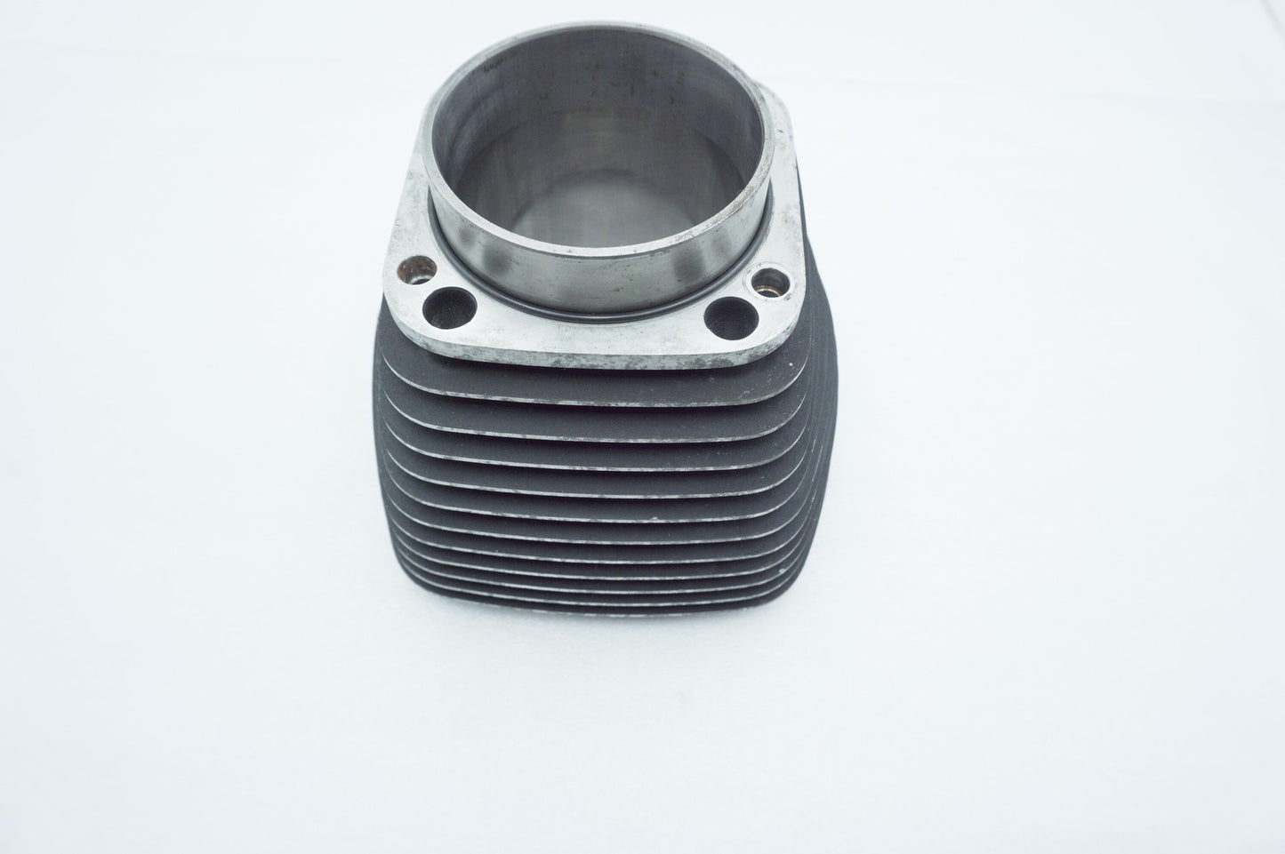 2000 - 2006 Harley-Davidson Dyna Low Rider Twin Cam Engine Jug 1 Cylinder Barrel 16593-99