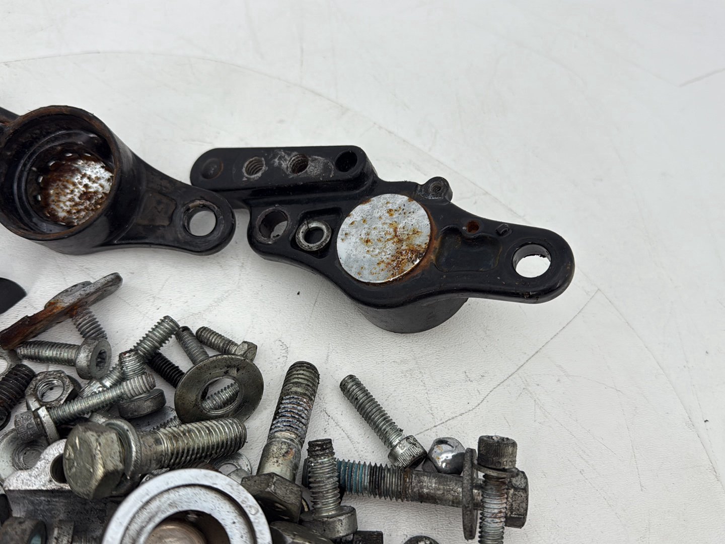 2007 - 2012 Harley-Davidson Touring Electra Glide Ultra Hardware Bolts Nuts & Brackets w/ Left Right Swingarm Fork Brackets