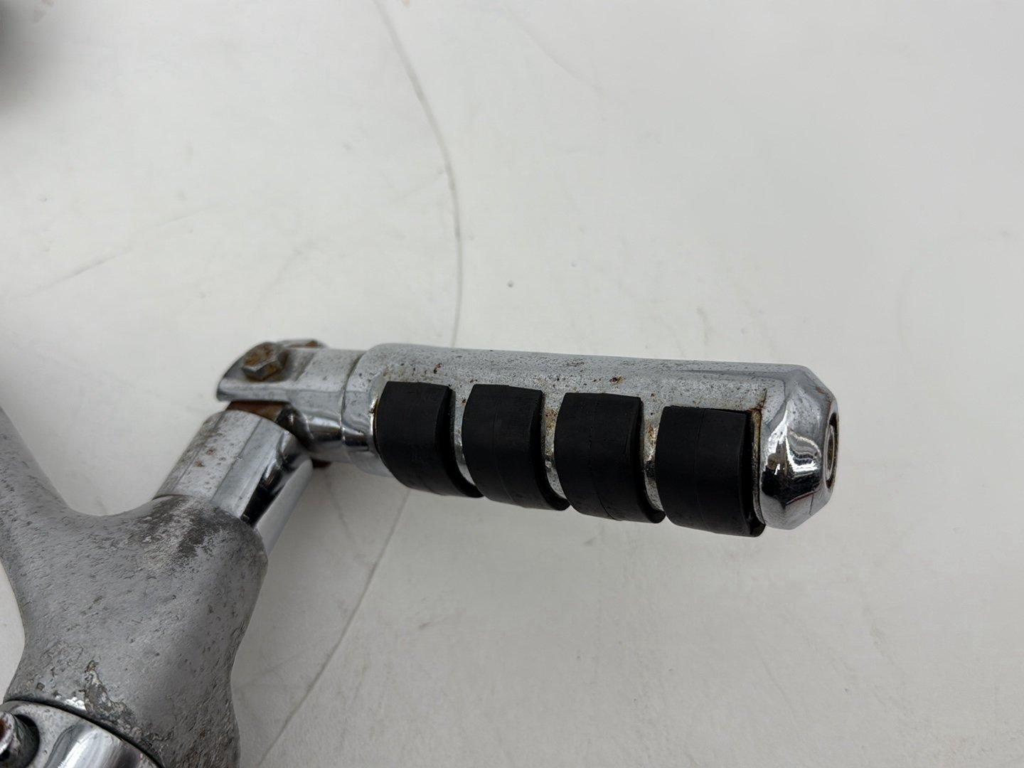 2004 - 2013 Harley-Davidson Sportster 883 Custom Left Right Foot Brake Control Pegs 42651-04
