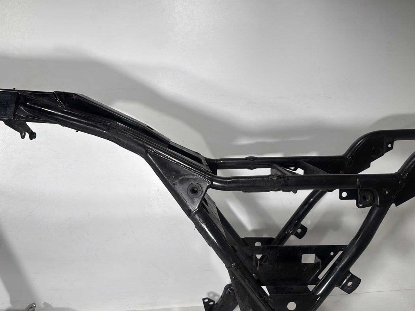 2006 Harley Touring FLHRI Road King OEM Body Main Frame Chassis CLN CLR