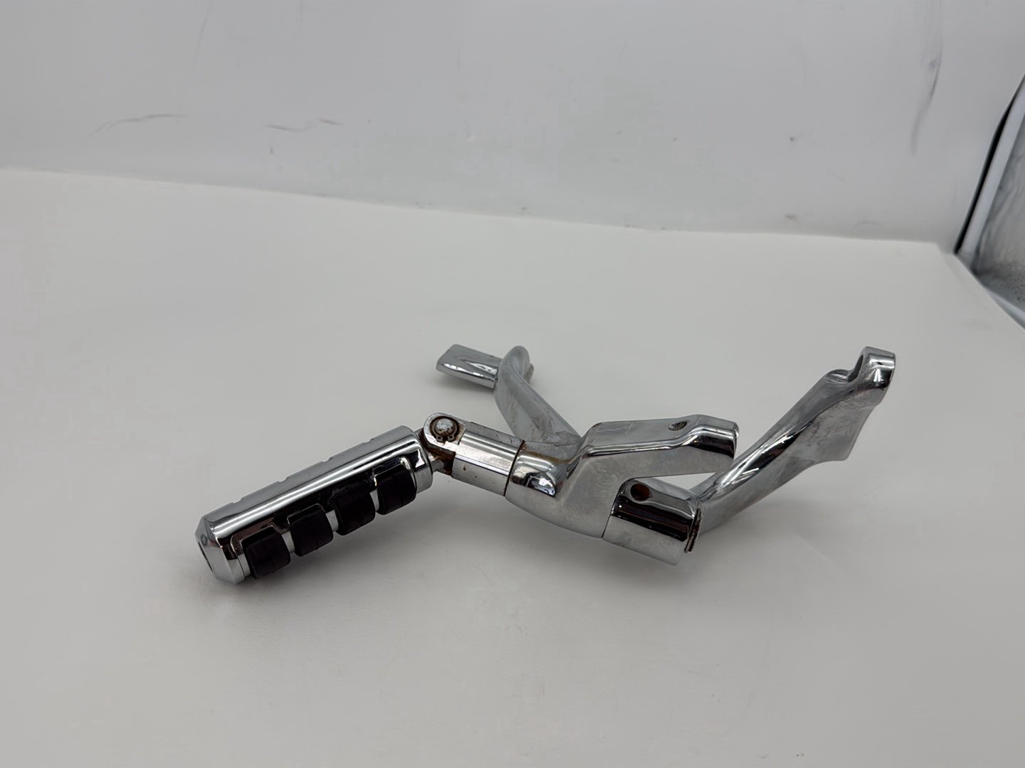 2014 Harley Sportster XL883L 883 SuperLow OEM Right Driver Foot Controls Peg Rest
