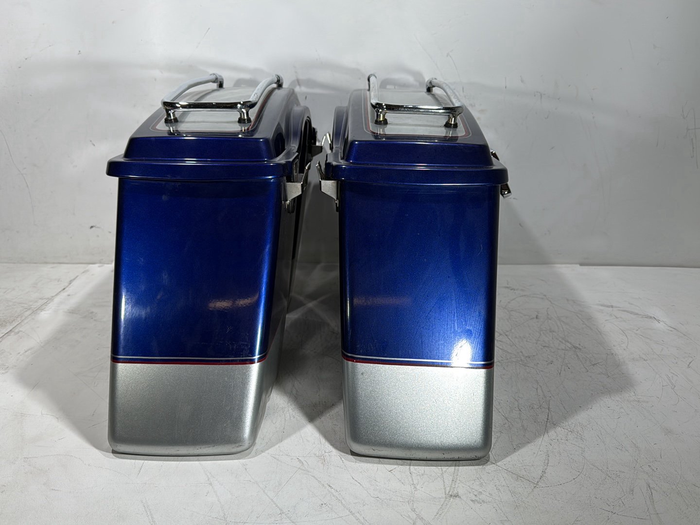 2006 Harley Touring FLHTCI Electra Glide Classic OEM Left Right Saddlebags Luggage NOKey