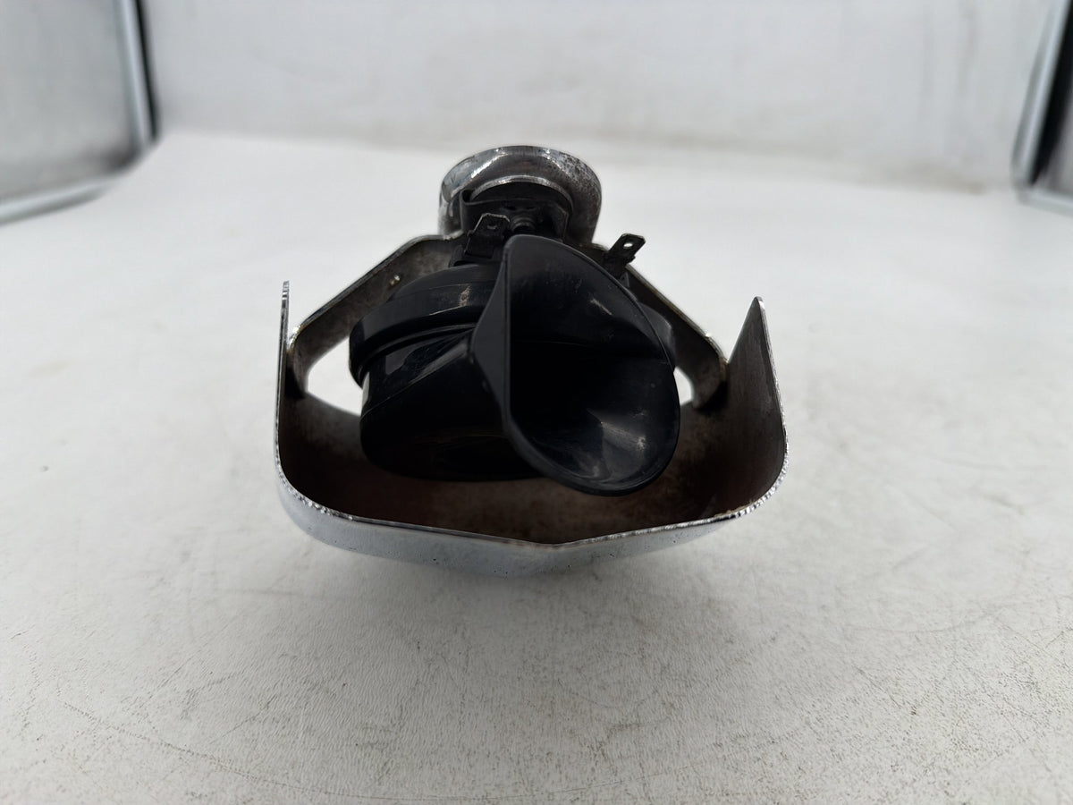 2002 Harley Electra Glide Touring FLHT OEM Horn Signal Klaxon Chrome Cover