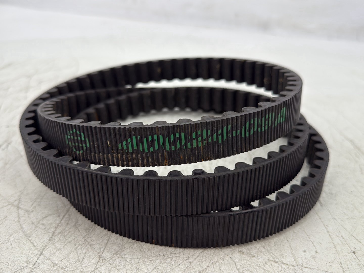 2015 Harley Road Glide Touring FLTRXS OEM Rear Drive Belt