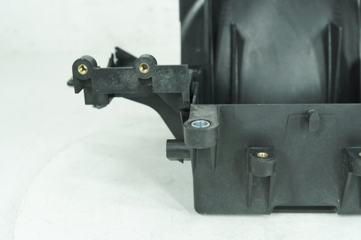 2008 - 2016 Harley-Davidson Touring Electra Glide Ultra Lower Battery Tray Stay Box Cover Panel 66000010