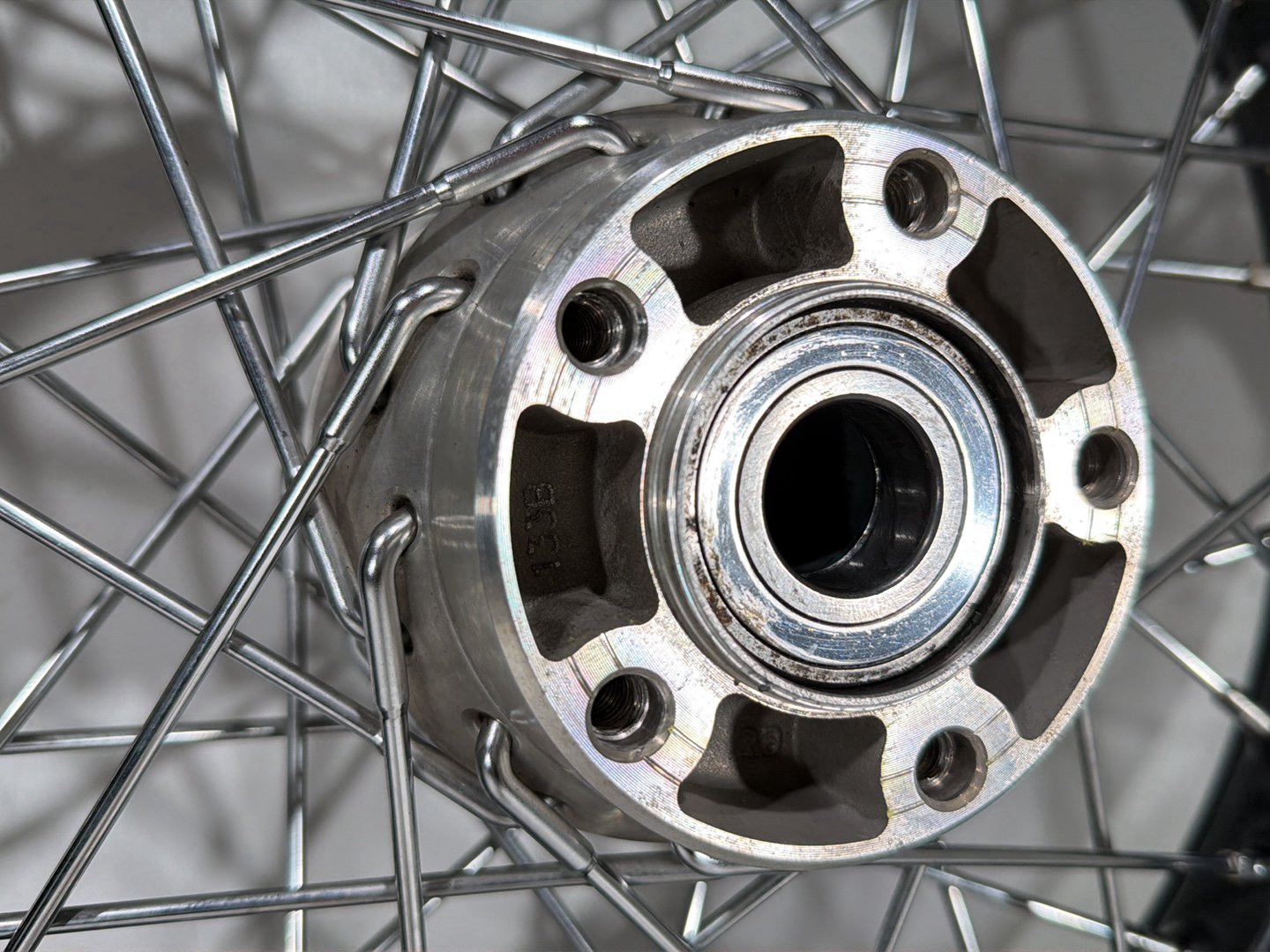 2019 Harley Softail Street Bob FXBB OEM Rear Wheel Rim Tire Spoked 43017-07 16"