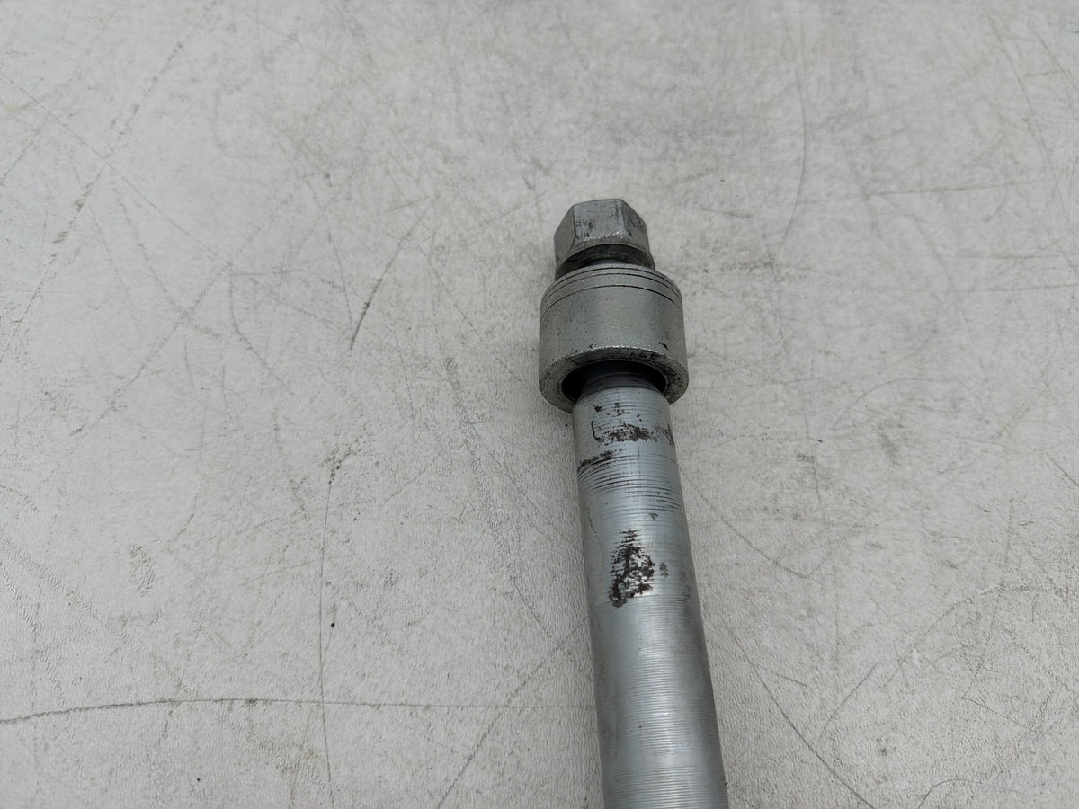 2017 Harley Dyna Street Bob FXDB OEM Front Wheel Axle Bolt Shaft 41628-08