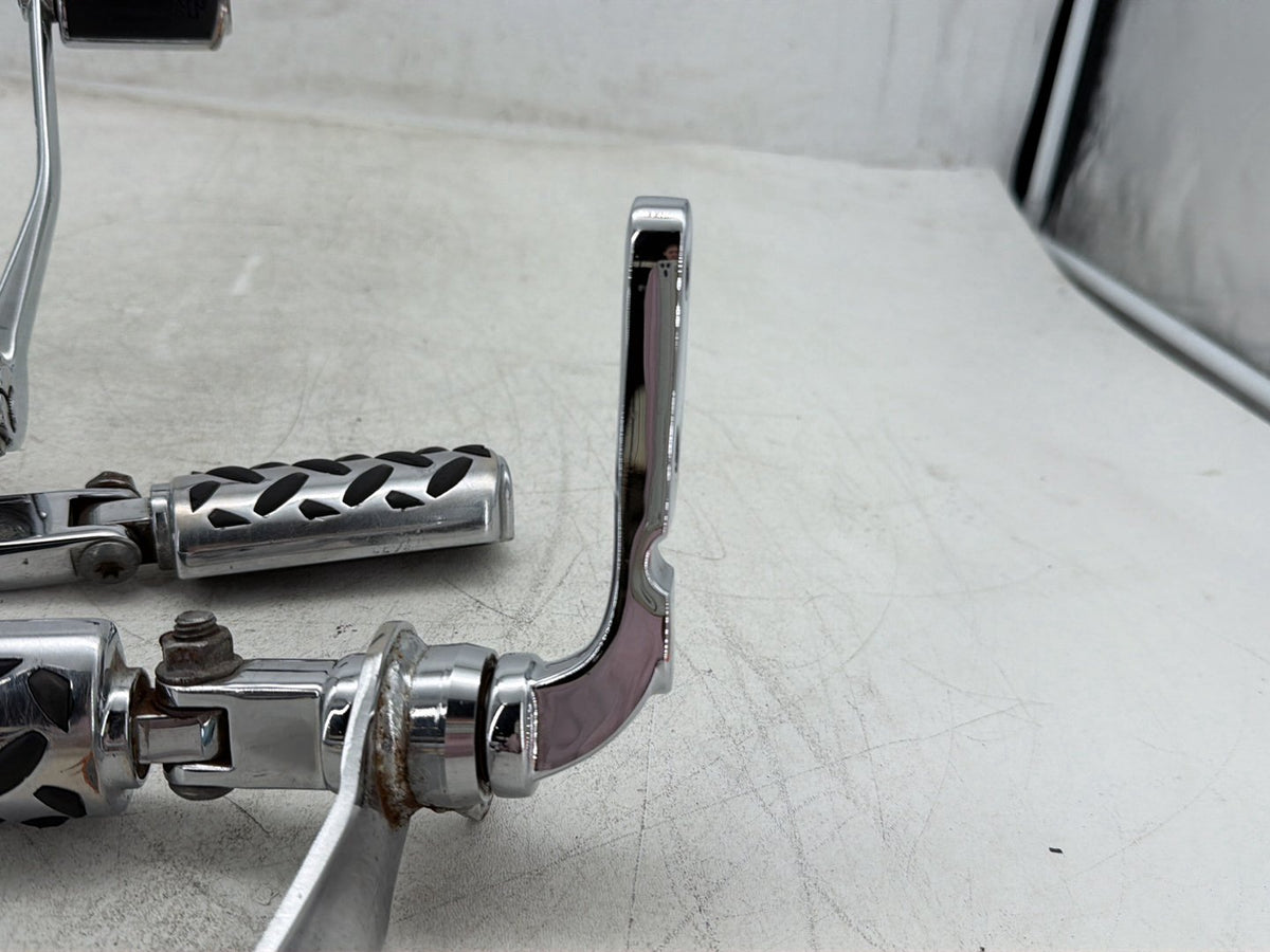 2008 Harley Dyna Fat Bob FXDF OEM Left Right Foot Brake Control Pegs