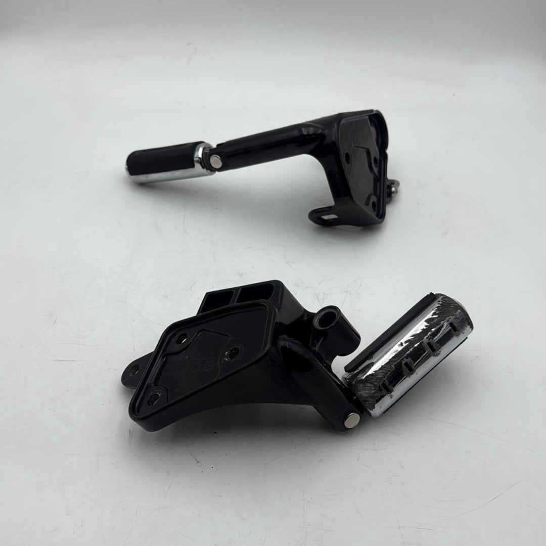 1999 - 2006 Harley-Davidson Softail Night Train Left & Right Driver Step Foot Rest Pegs  	42507-00B
