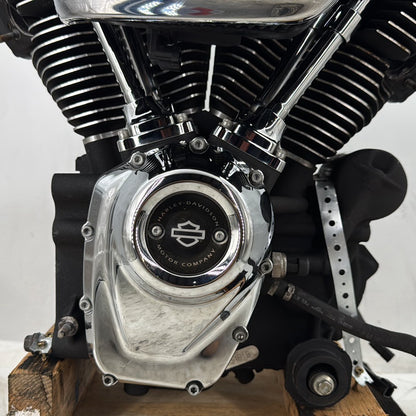 17 Harley Road Glide Touring OEM Milwaukee M8 107 Engine Motor Air Cooled 7 mi.