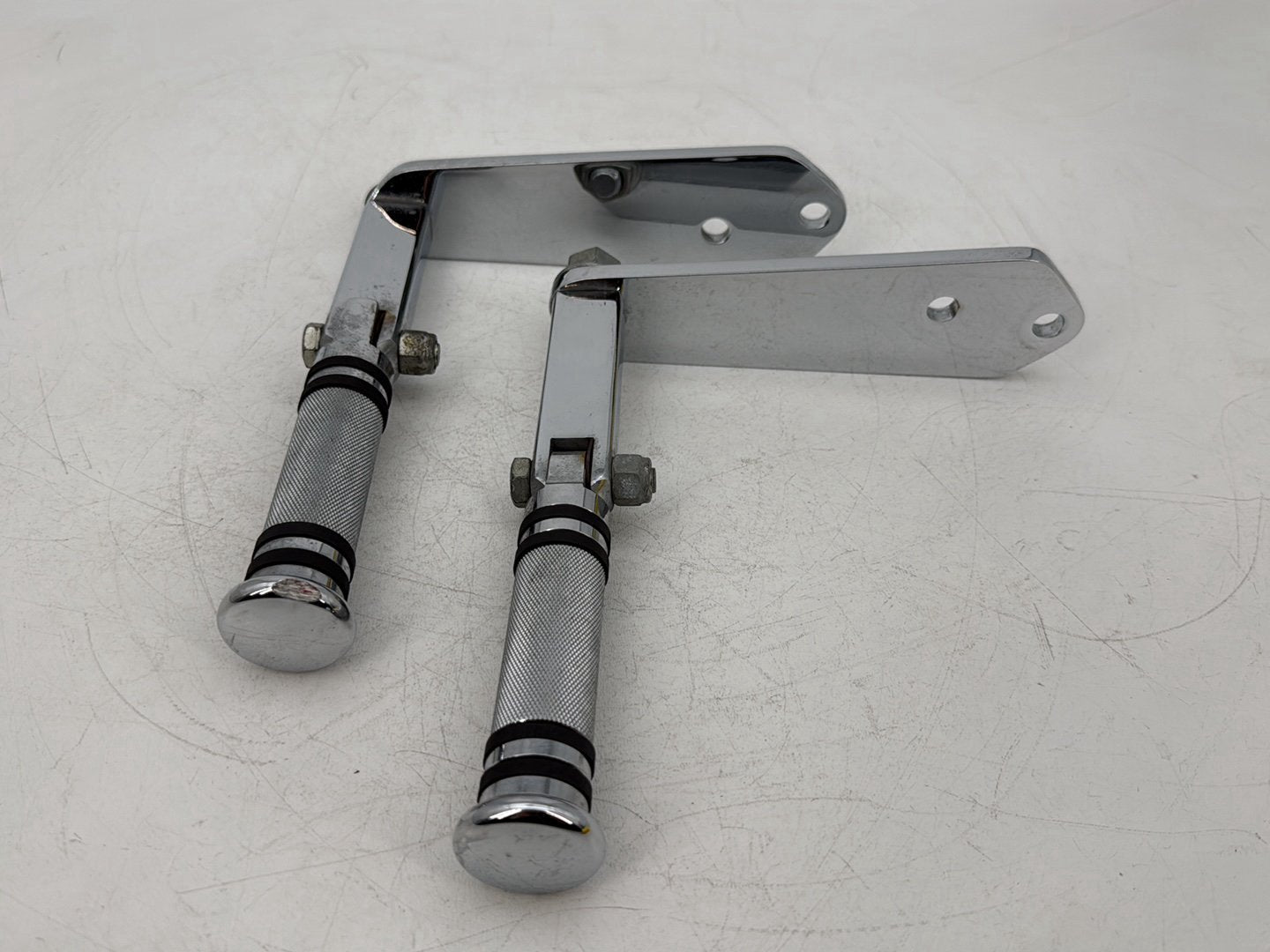 1999 - 2006 Harley-Davidson Dyna Super Glide Left & Right Driver Step Foot Rest Pegs 49354-01