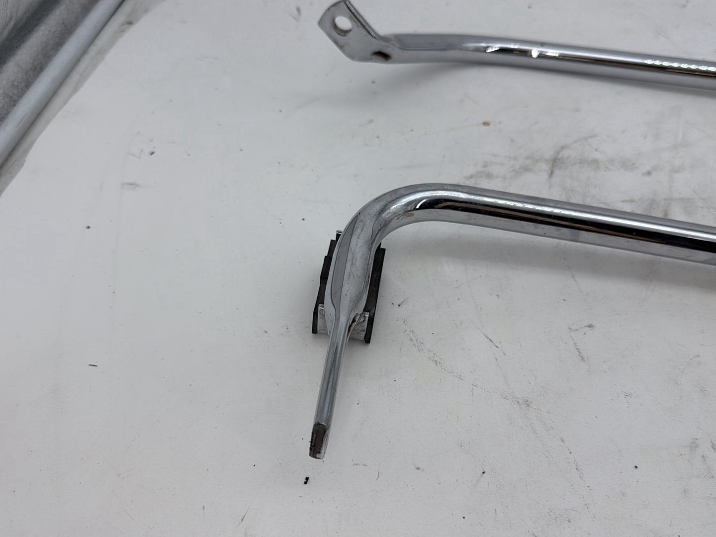 2007 Harley Street Glide Touring FLHX OEM Rear Left Right Saddlebag Guard Rails Bar