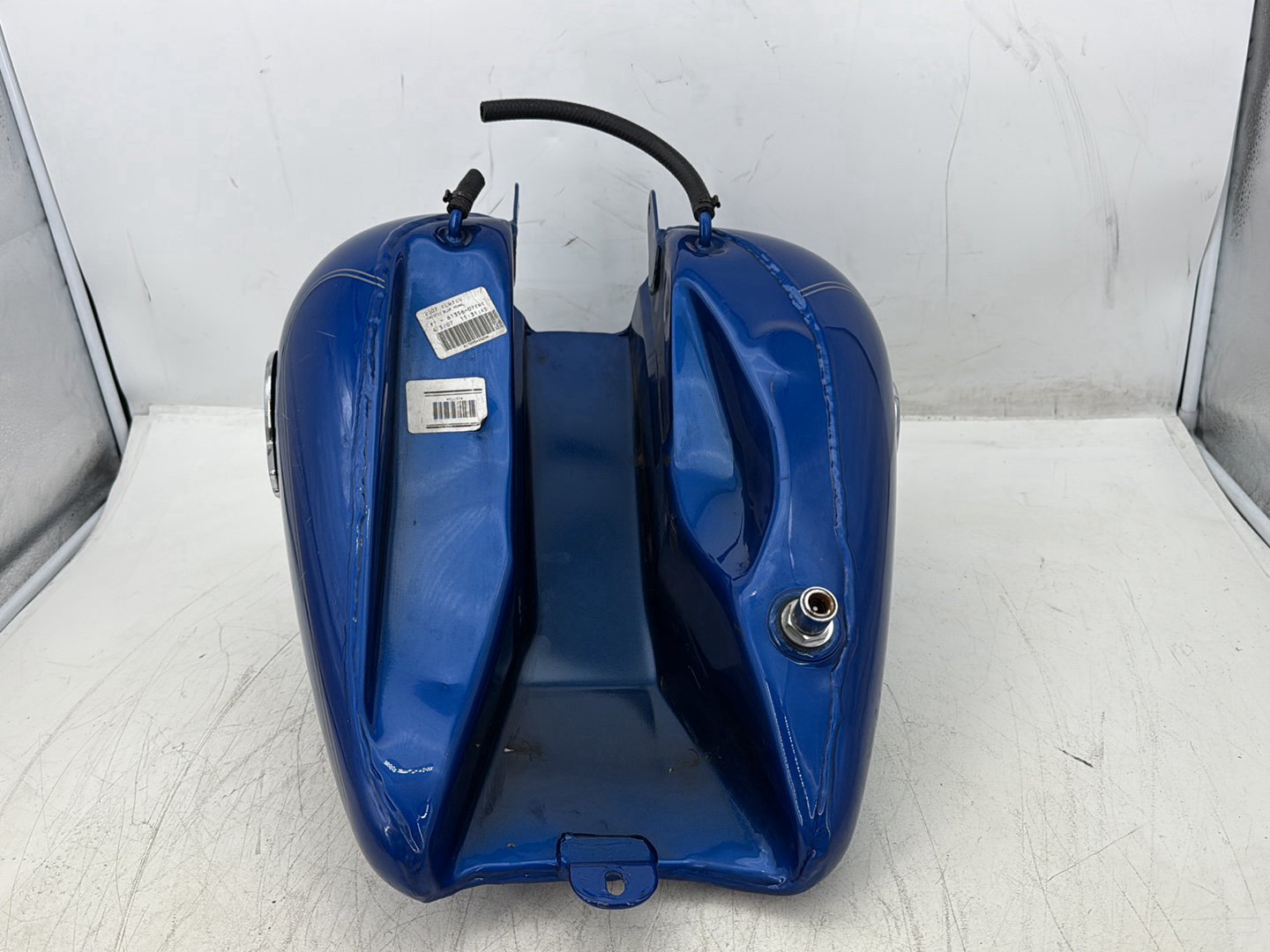 2007 Harley Electra Glide Touring Ultra OEM Fuel Gas Tank Gasoline Reservoir