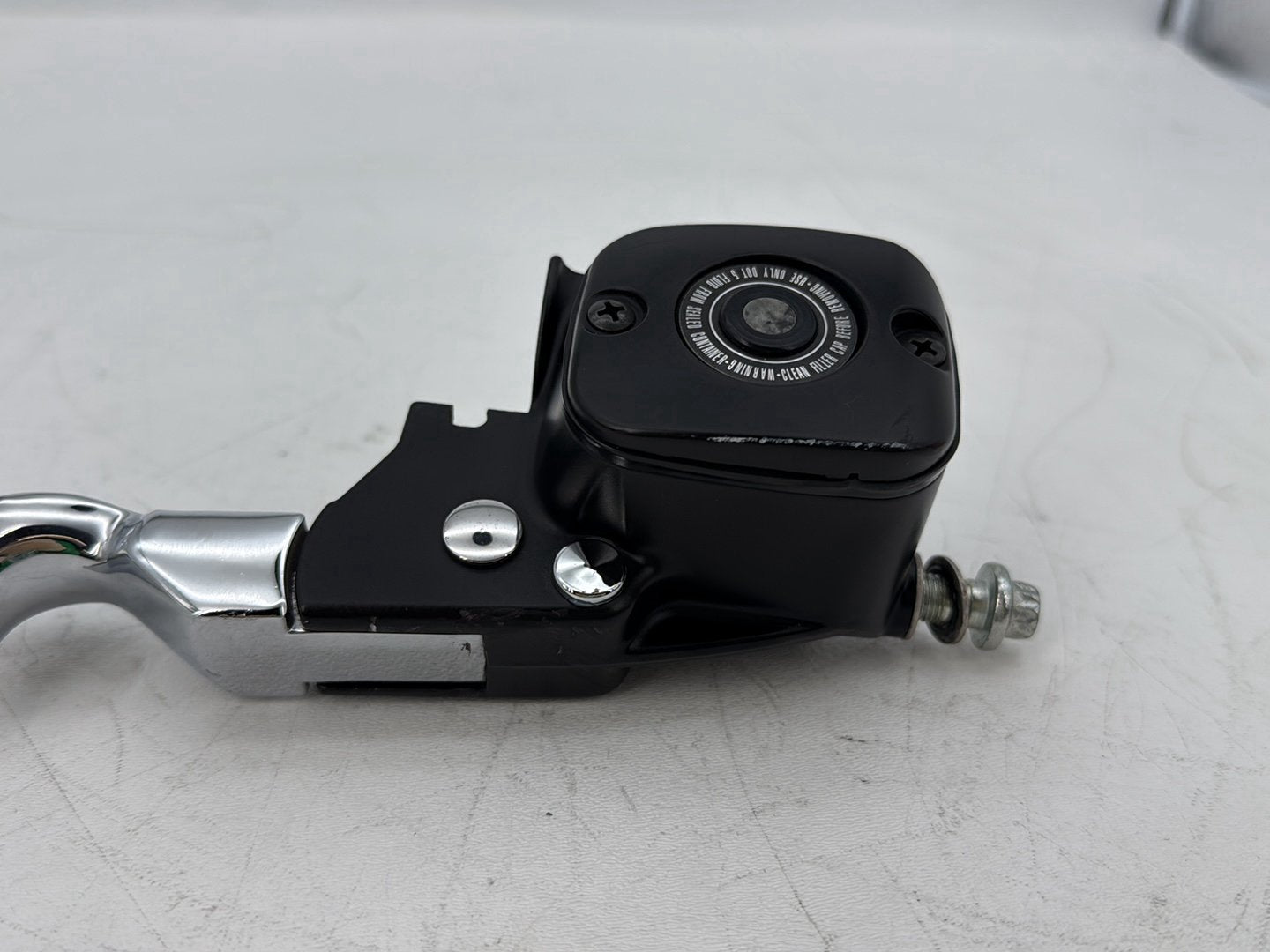 2000 Harley Touring FLHTCI Electra Glide Classic OEM Front Right Brake Lever Master Cylinder