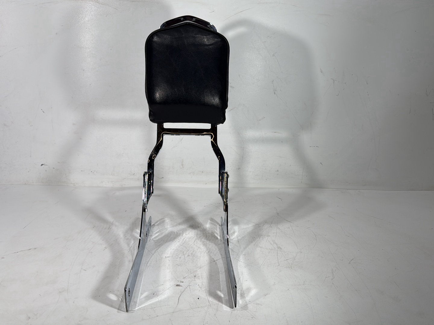 2000 Harley Dyna FXDWG Wide Glide OEM Rear Sissy Bar w/ Backrest Cushion Pad