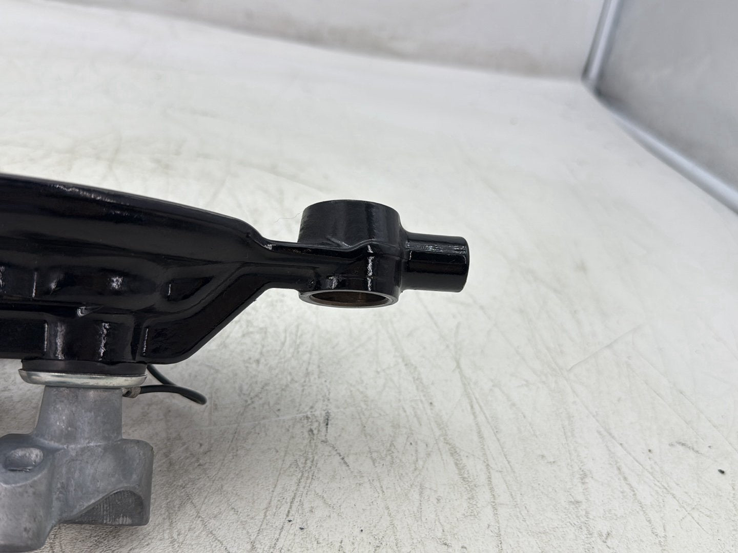 2006 Harley Road King Touring FLHRCI Classic OEM Front Fork Upper Triple Tree Clamps