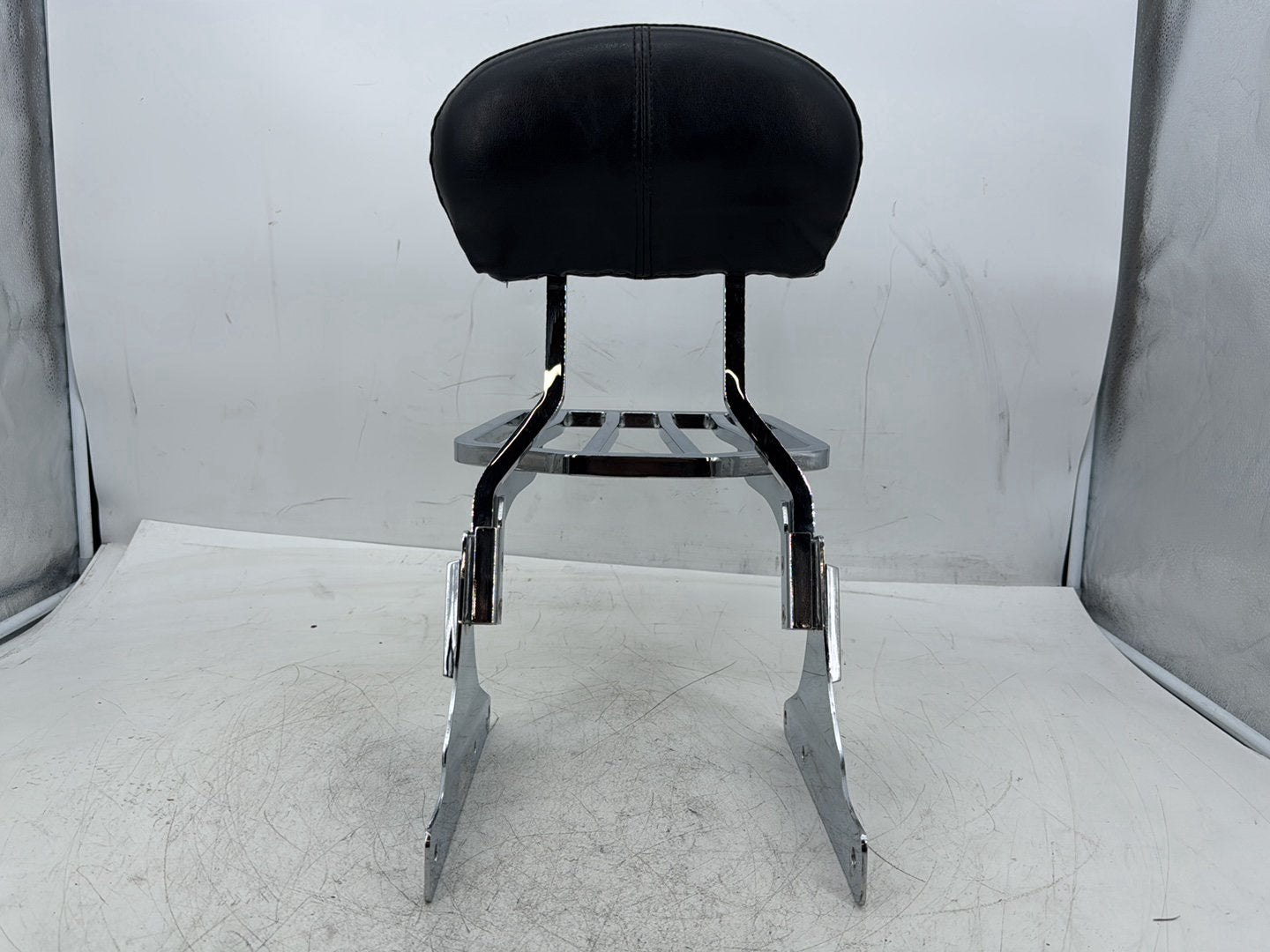 2007 Harley Softail Heritage Classic FLSTC OEM Rear Sissy Bar w/ Backrest Cushion Pad