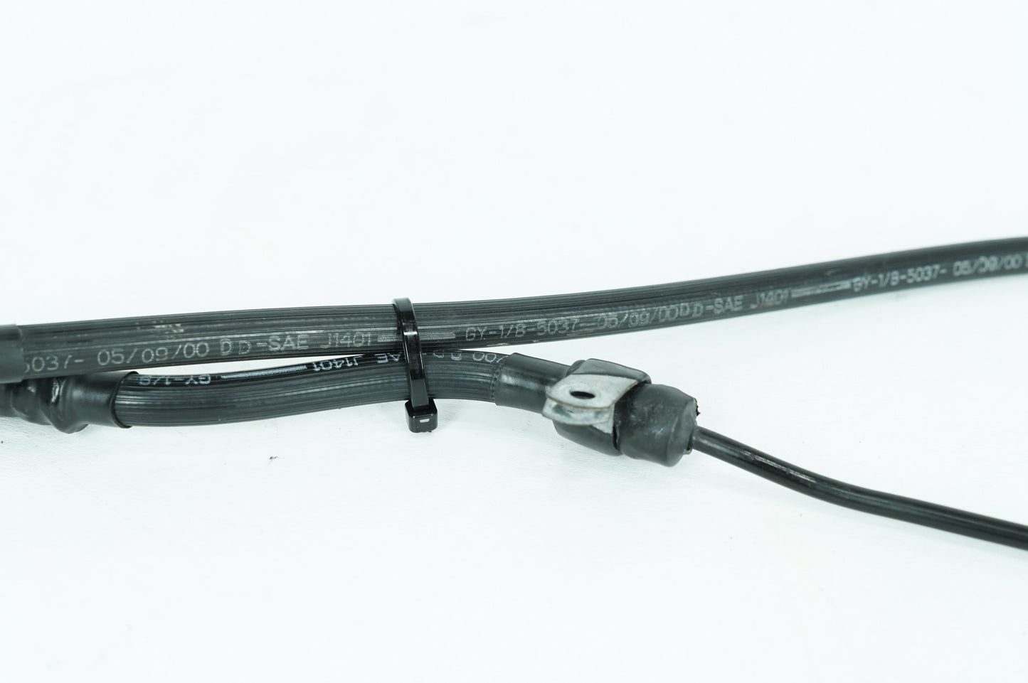 1999 - 2006 Harley-Davidson Dyna Wide Glide Front Brake Hose Line Pipe  	45112-96A