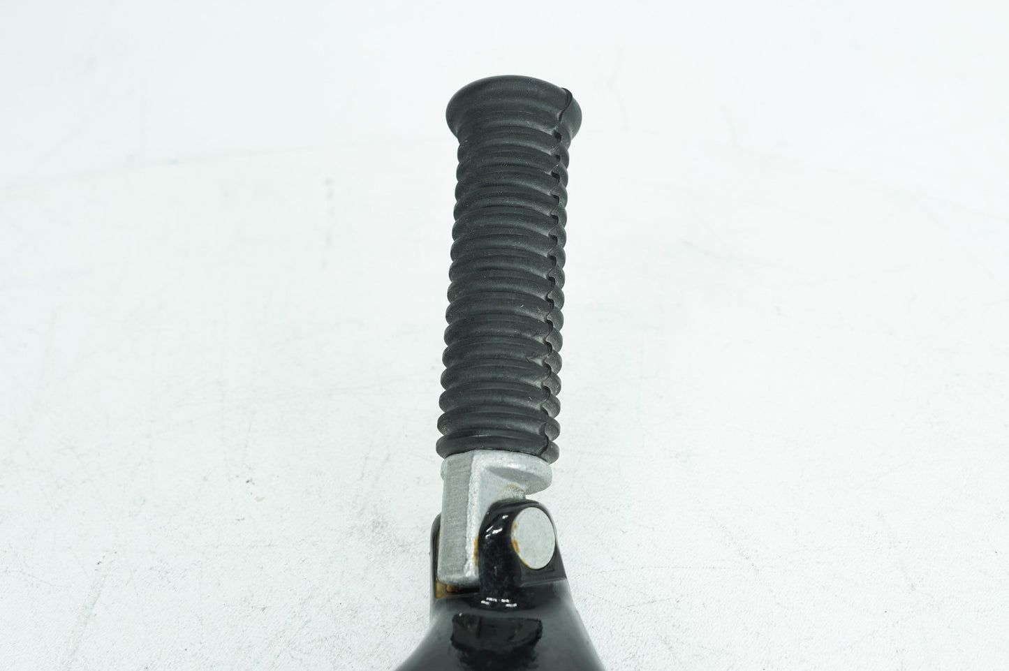 Rear Passenger 1 Foot Peg Step Rest, 33216-99, 2006, Harley-Davidson, Sportster, Low, XL1200 L