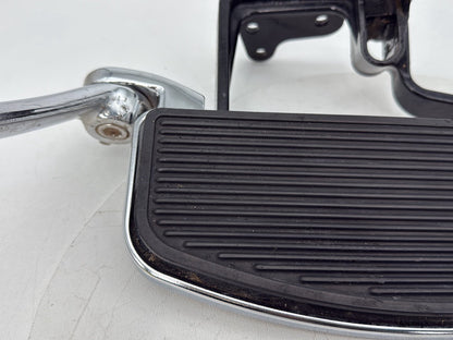 1999 - 2006 Harley-Davidson Softail Heritage Left Right Driver Floorboard Foot Rest 42431-00A