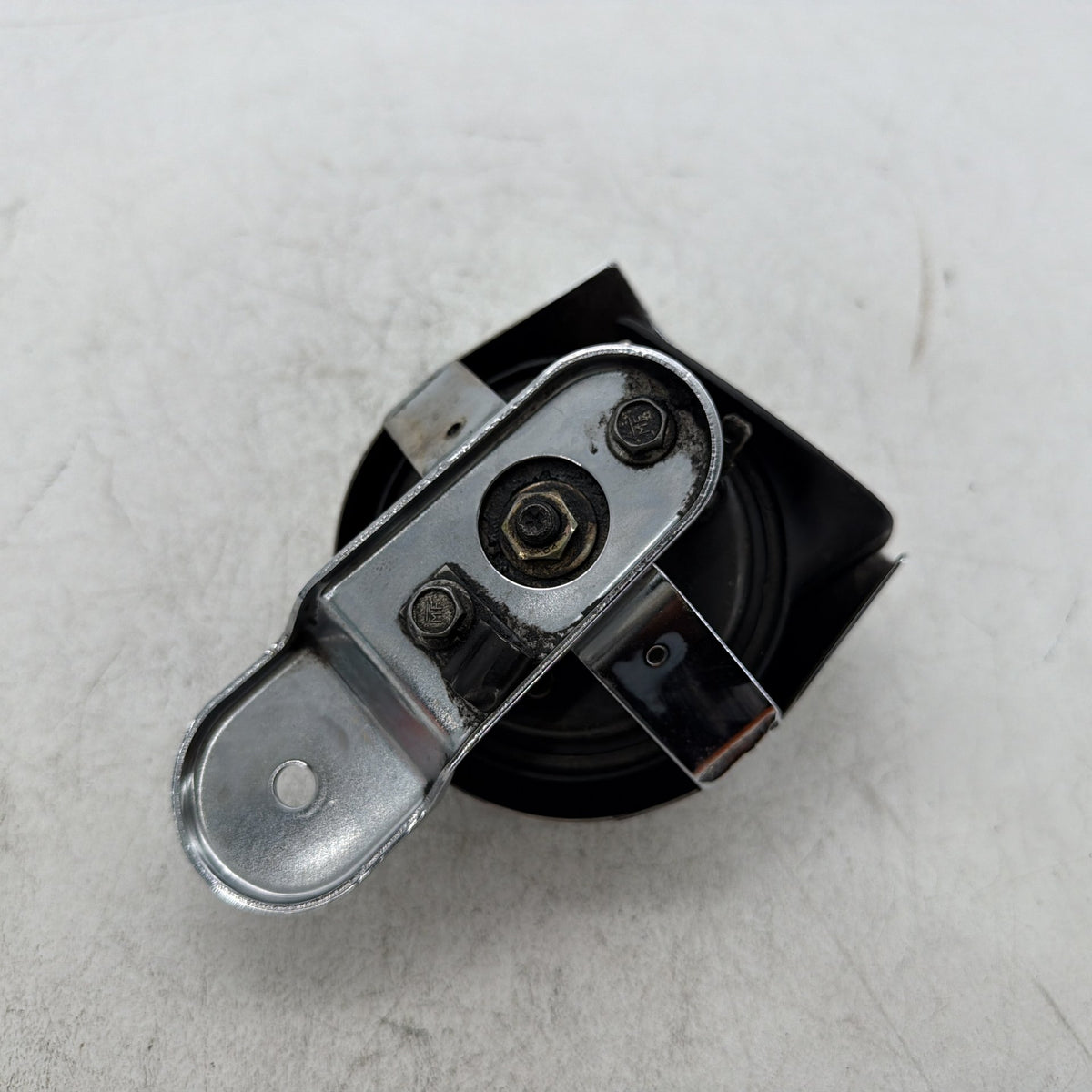 1993 Harley Electra Glide Touring Sport OEM Horn Signal Klaxon Chrome Cover