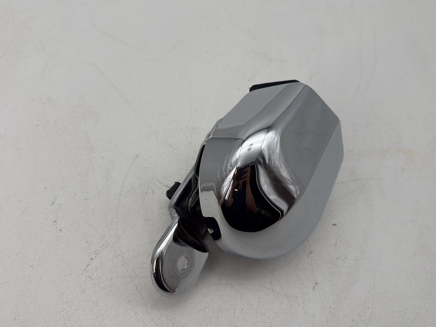 2007 Harley Touring FLHTP Electra Glide Police OEM Horn Signal Klaxon Chrome Cover