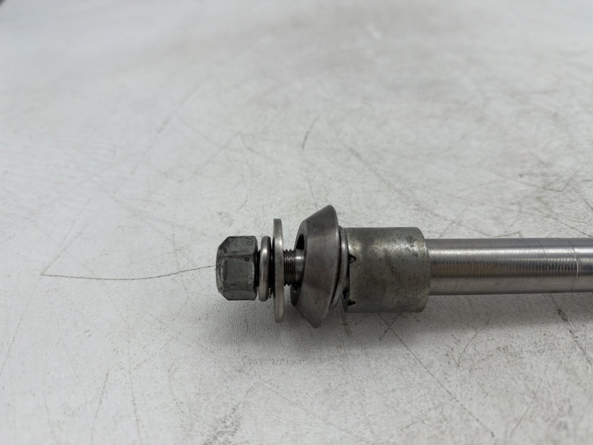 2004 Harley Heritage Softail Classic FLSTCI OEM Front Wheel Axle Bolt Shaft