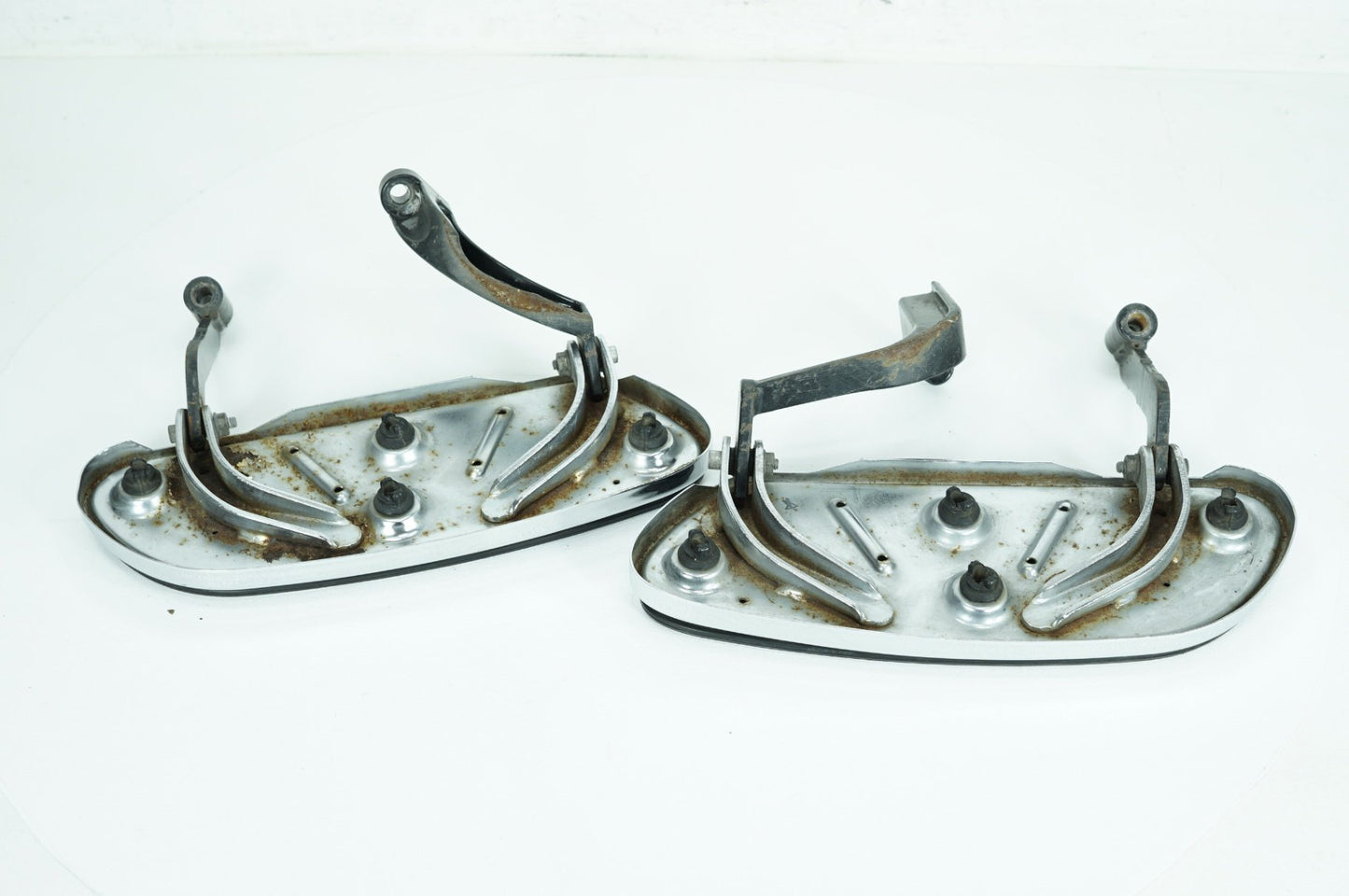 2007 - 2011 Harley-Davidson Touring Street Glide Left Right Driver Floorboard Foot Rest 50683-04