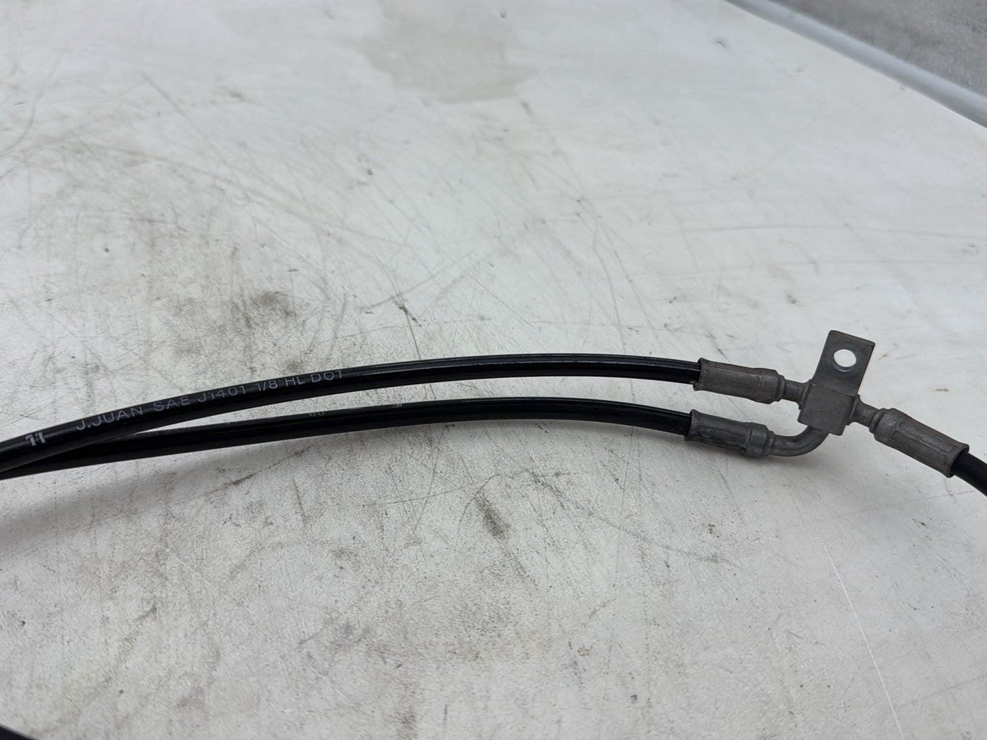 2012 Harley Dyna FXDF Fat Bob OEM Front Brake Hose Line Pipe NON-abs