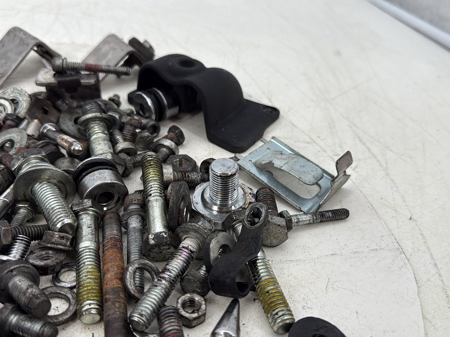 2004 Harley Road King Touring Custom FLHRSI OEM Hardware Bolts Nuts & Brackets