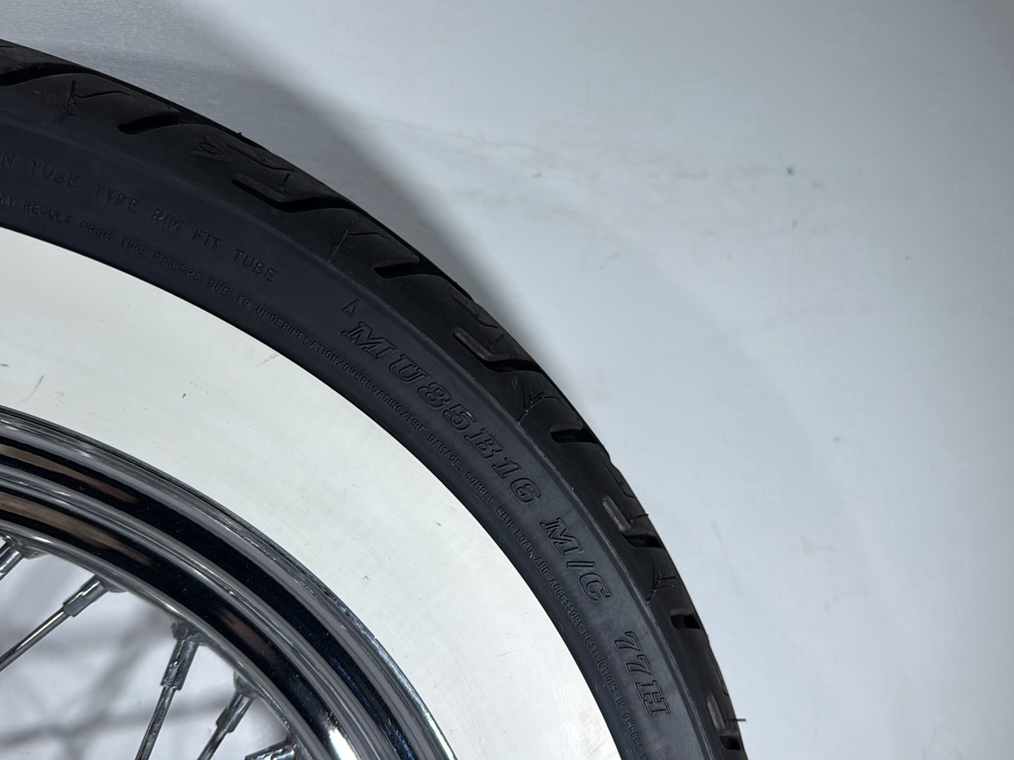 2008 Harley Softail Deluxe FLSTN OEM Front Rear Wheel Rim Tire Spoked