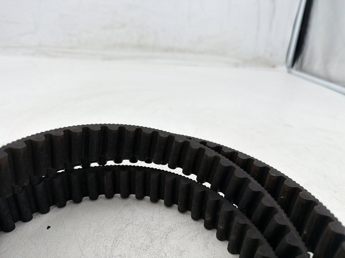 2001 Harley Heritage Softail Classic OEM Rear Drive Belt 40307-00B 135T 1-1/8"