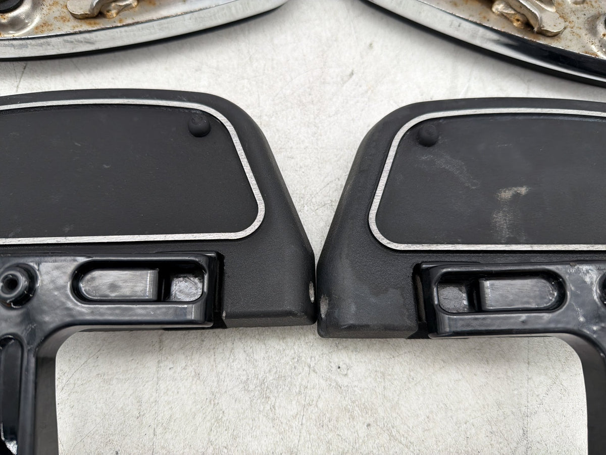 2011 Harley Electra Glide Touring Ultra OEM Left Right Driver & Pass Floorboard Foot Rest