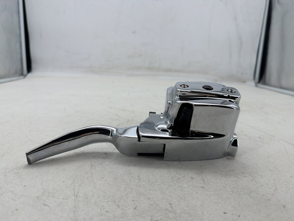 04 Harley Road King Touring Classic OEM Front Right Brake Lever Master Cylinder