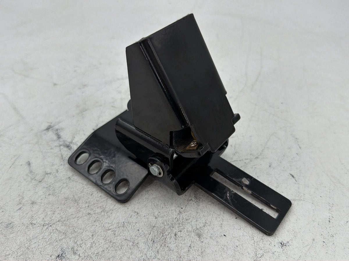 2015 Harley Electra Glide Ultra Low Front Driver Rider Backrest Bracket Mount