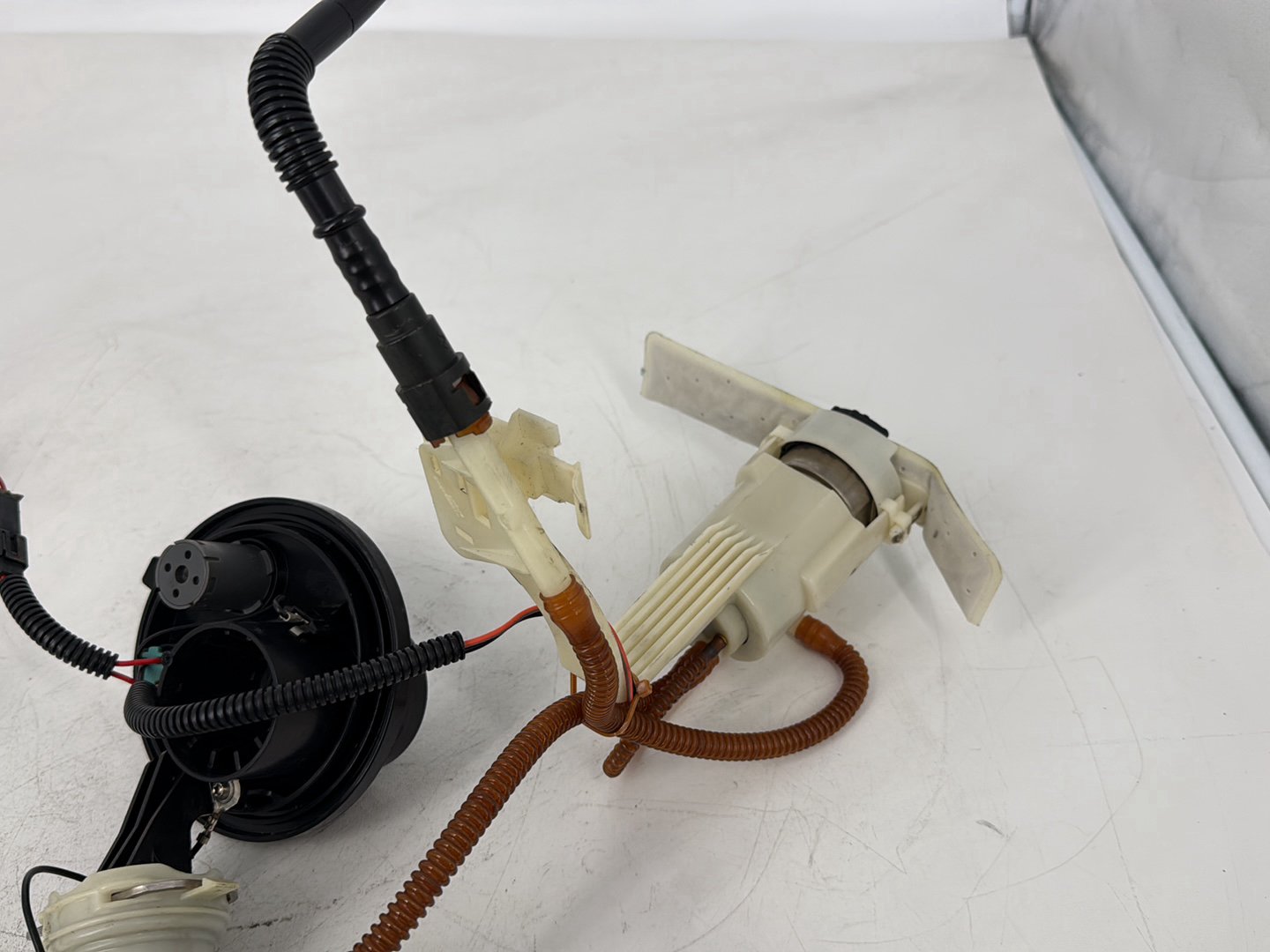 2008 - 2016 Harley-Davidson Touring Street Glide Gas Gasoline Fuel Petrol Pump Sending 62908-08