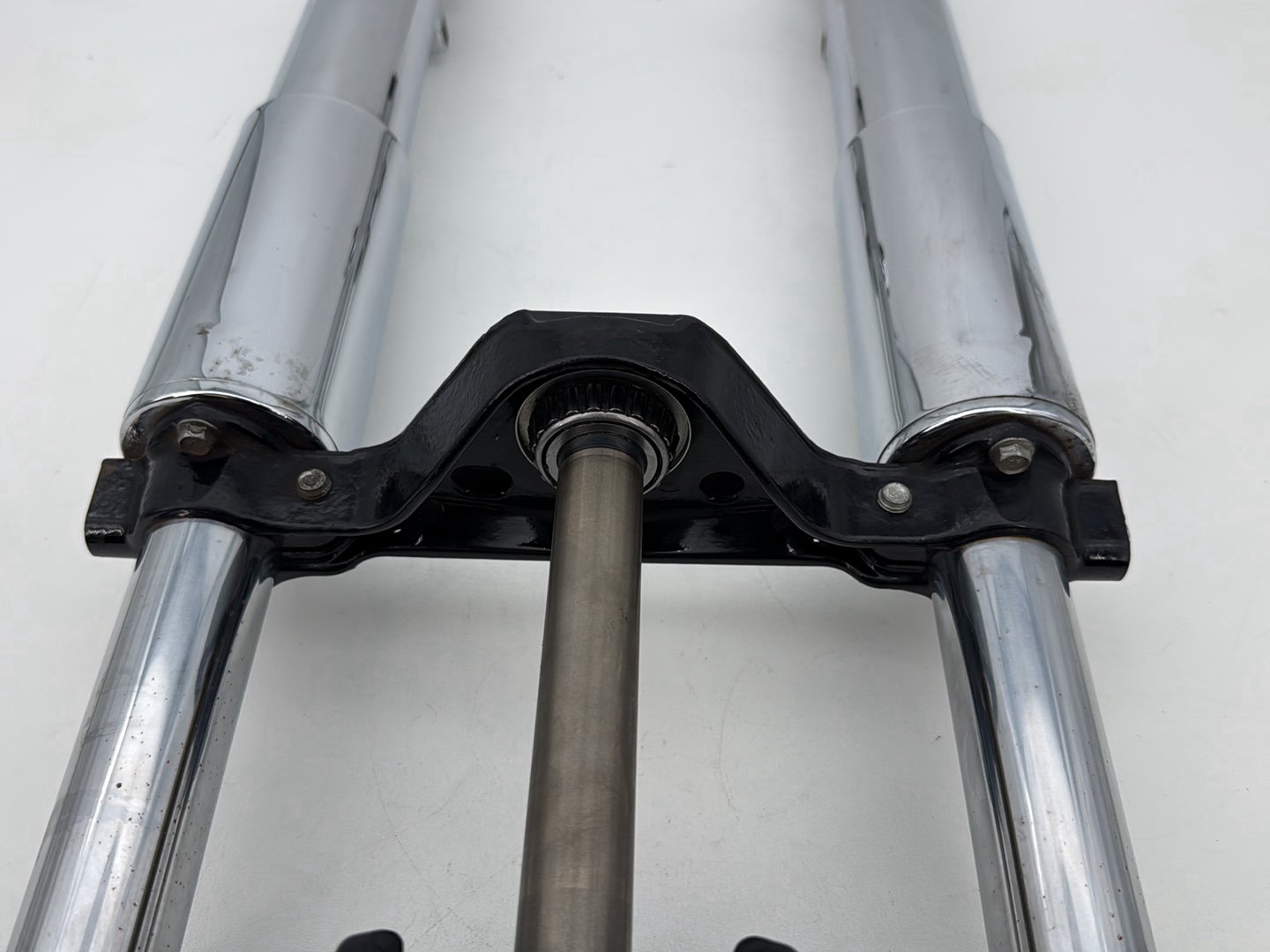 2013 Harley Street Glide Touring FLHX OEM Front Triple Tree Set & LH RH Fork Legs Sliders