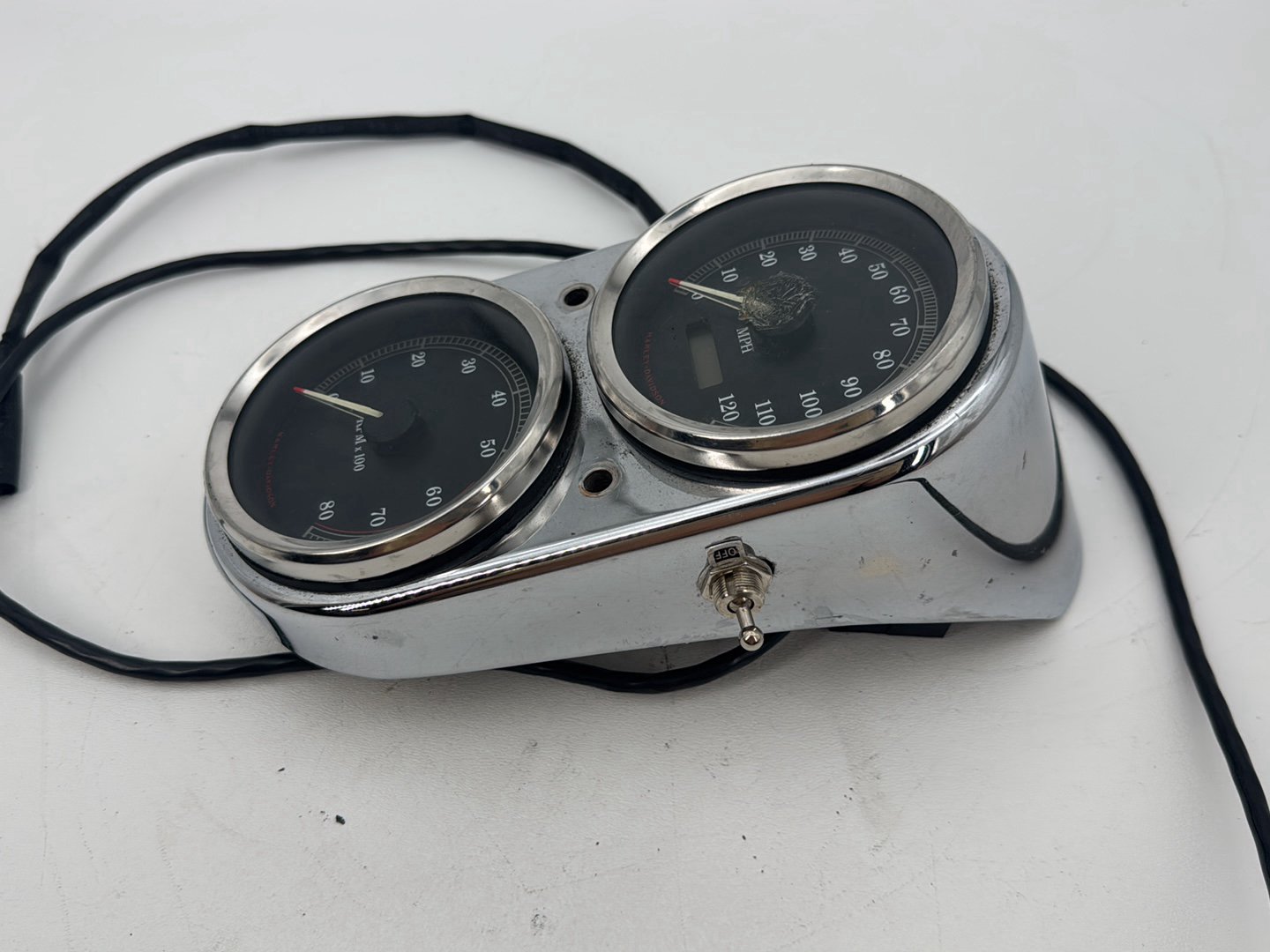 1999 - 2006 Harley-Davidson Dyna Low Rider Speedo Tacho Speedometer Tachometer Gauges 67025-99A