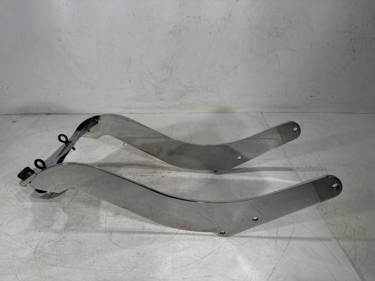 01 Harley Heritage Softail Classic OEM Rear Trailer Hitch Bar Tube Mount Towing