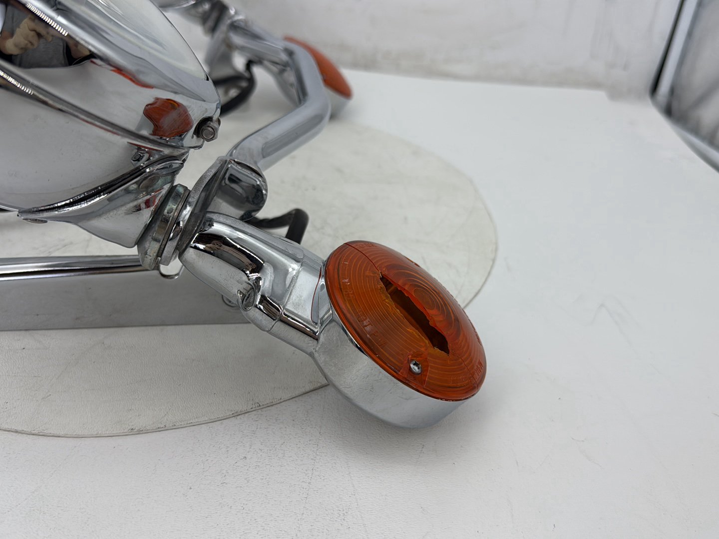 2004 Harley Softail FLSTC Heritage Classic OEM Front Turn Signal Indicators Aux Light Bar