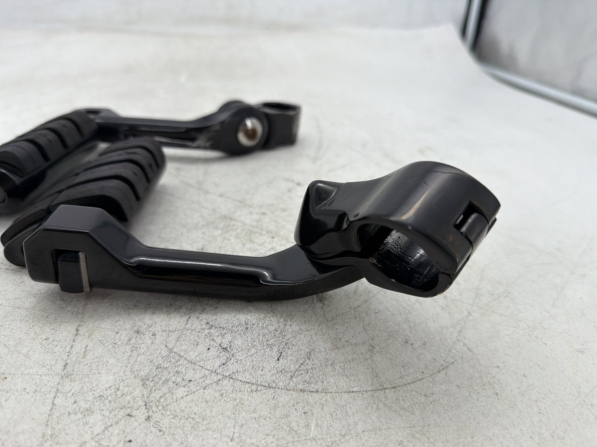 2010 Harley Road King Touring Police OEM Front Right Left Highway Foot Pegs